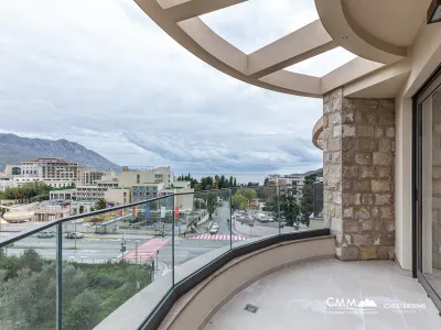 Complex in Bečići near the sea